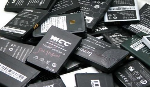 铅酸蓄电池黑市场价高些电池进废弃物成常态化锂电池回收还没