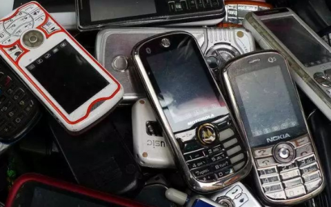 废旧手机回收出让有什么常见问题呢?