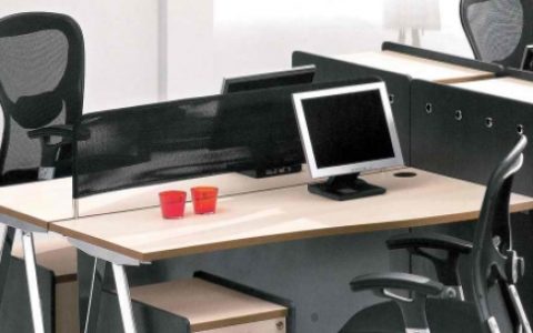 二手办公室桌子材质有哪些方面