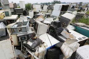 将废旧家电回收处理发展成“绿色产业链”-泊祎回收网