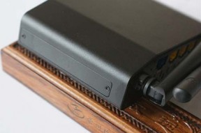 废电脑回收：极路由1S硬盘版硬蛋网拆机