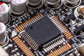pcb电路板的设计方案单面铝基板和双面板及其实木多层板