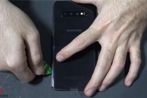 废电脑回收：三星 S10+ 首发拆解：内部结构远胜iPhone Xs Max？