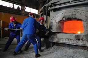 继续坚定推荐电解铝板块