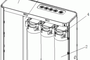 本实用新型所述滤芯2与所述活动杆4之间设有能使所述活动杆4固定于所述滤芯2上的第二卡接组件7