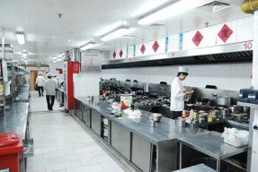 云南酒店设备回收需要注意哪些事项