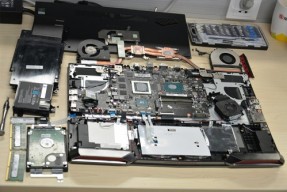 妹子也会玩拆解？雷神911GT拆给你看！