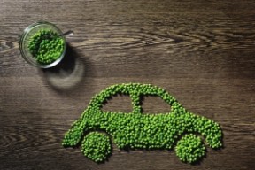 一季度我国新能源汽车产销量翻倍 业内：市场格局正加快分化