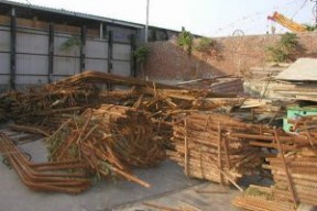 在回收再生资源过程中，如何确保安全？