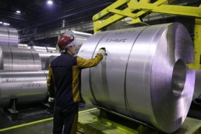 有色金属行业周报：稀土供给重塑,冬季铝价有望暖心